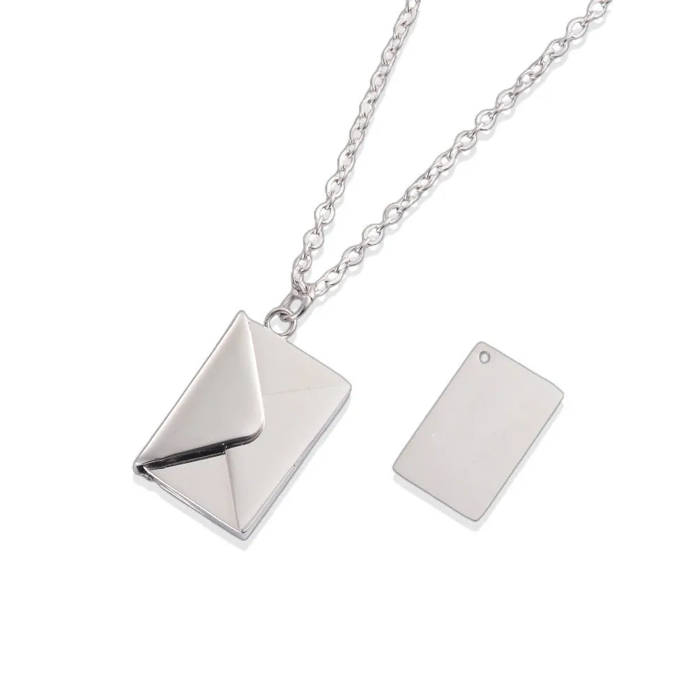 Lettre à Moi-Même – Collier Gravé